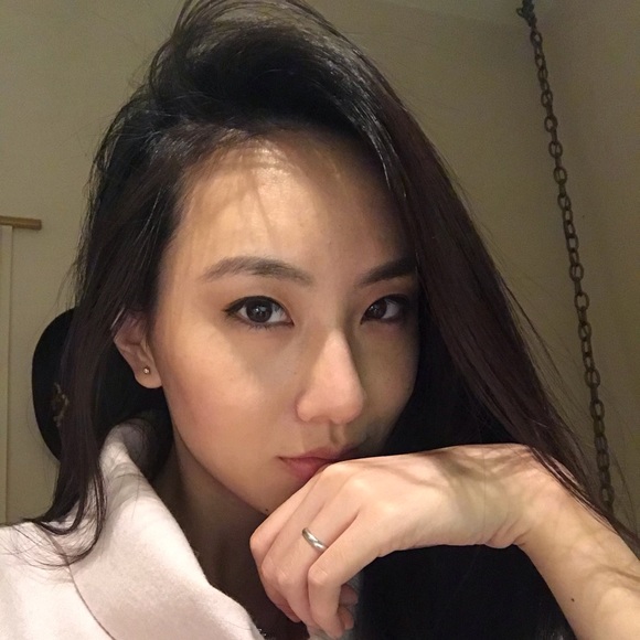 Meet your Posher, Teresa - Picture 2 of 3